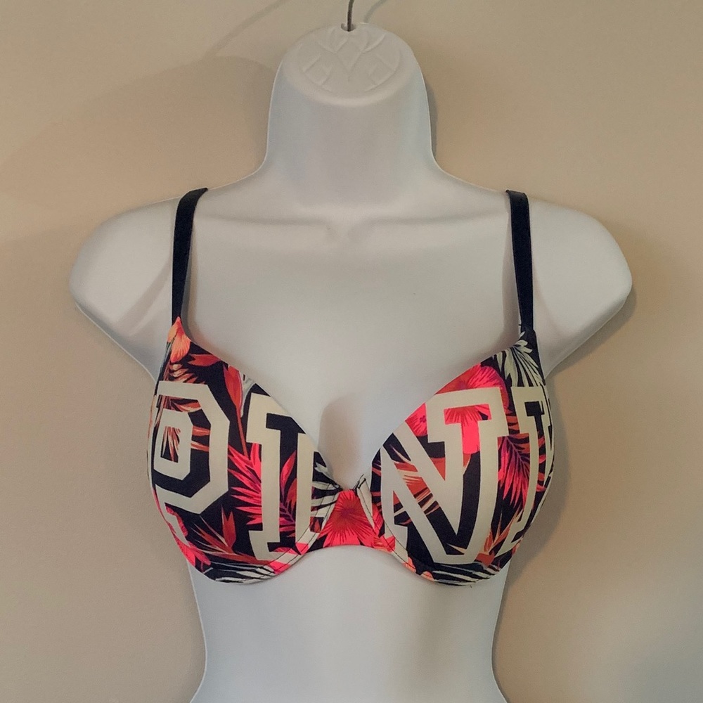 NWOT Pink Victoria’s Secret Tropical Floral Push Up Bra